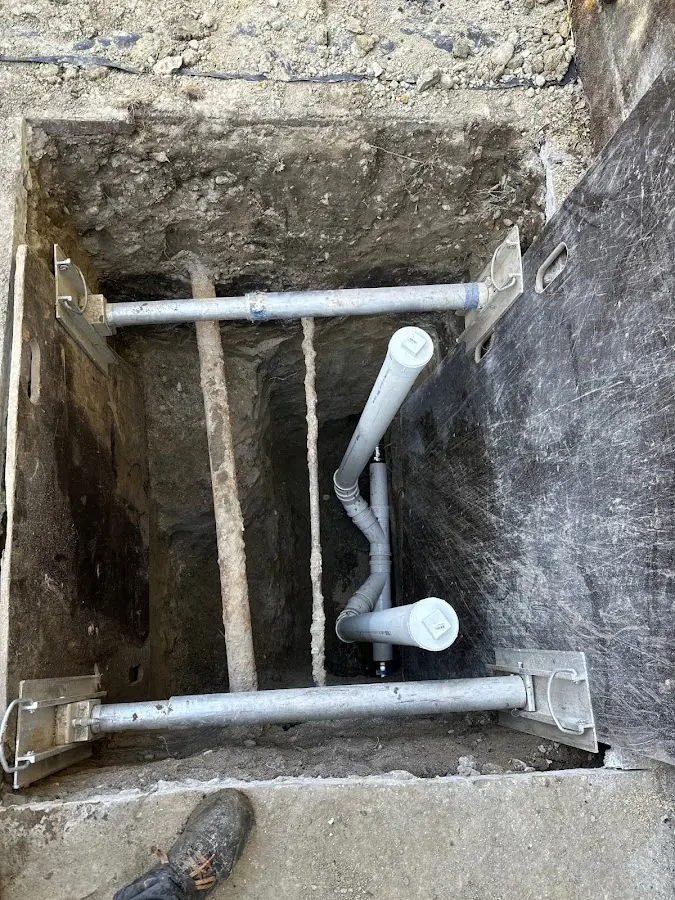 Experienced plumber completing Gas Line Repair work in Richardson